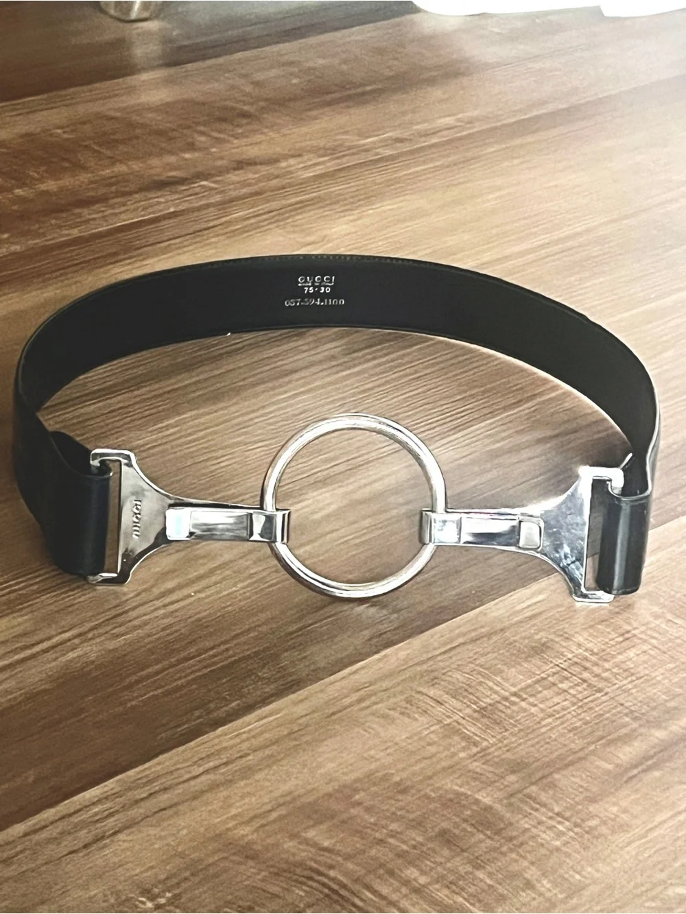 Gucci Black Leather Belt with Silver Ring Detail